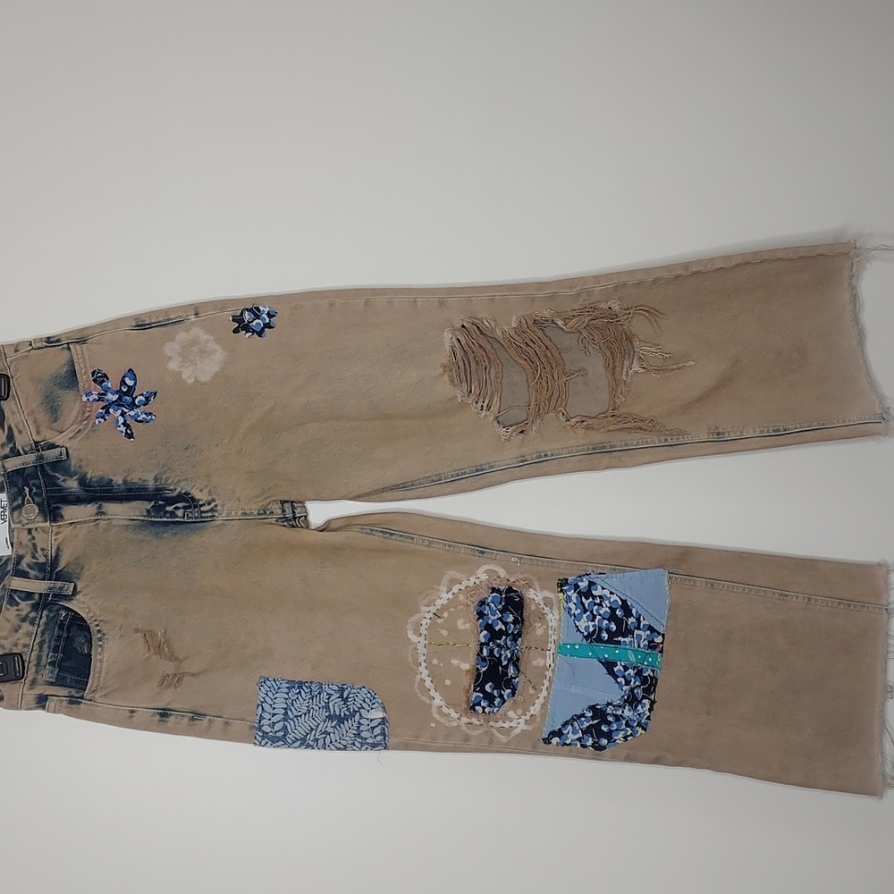 Boho patched, embroidery, wide leg 90's jeans